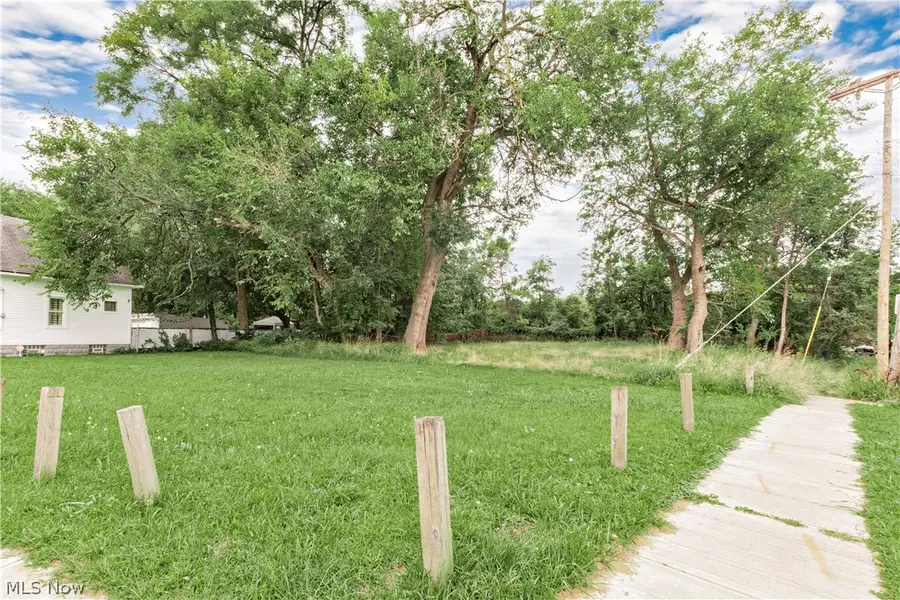 1622 E 133 Street, East Cleveland, OH 44112 - #2