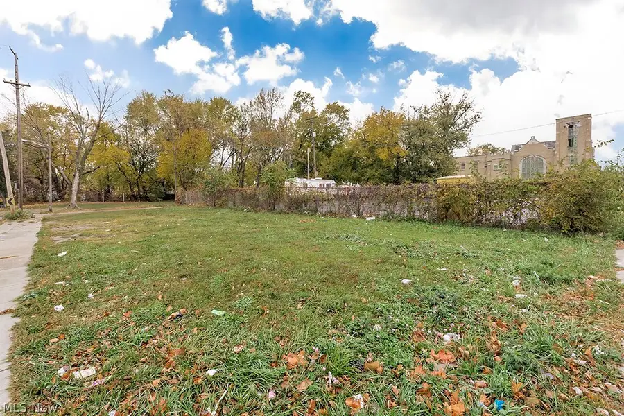 12601 Saint Clair Avenue, Cleveland, OH 44108 - #2