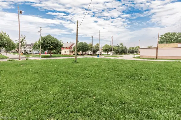 14505 Woodworth Road, Cleveland, OH 44112