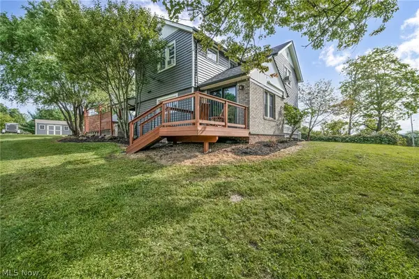 1511 Center Road, Hinckley, OH 44233