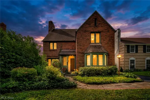 18126 Lomond Boulevard, Shaker Heights, OH 44122