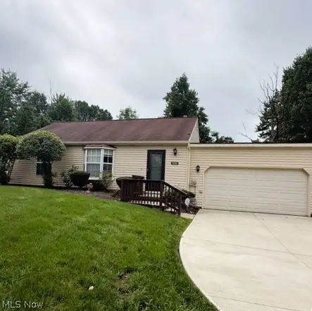 14931 Royal Ridge Lane, North Royalton, OH 44133