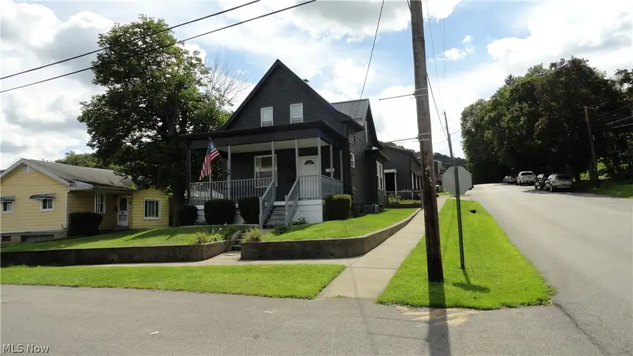 300 Louisiana Avenue, Chester, WV 26034 - #2