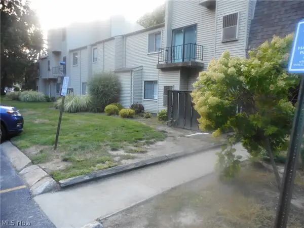 38430 North Lane #B 209, Willoughby, OH 44094