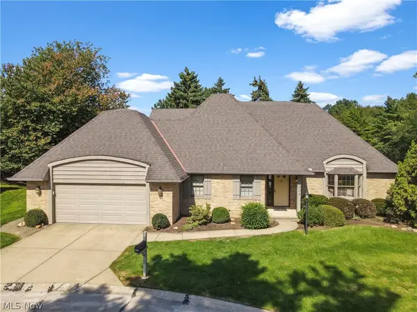 1034 Brook Lane, Rocky River, OH 44116