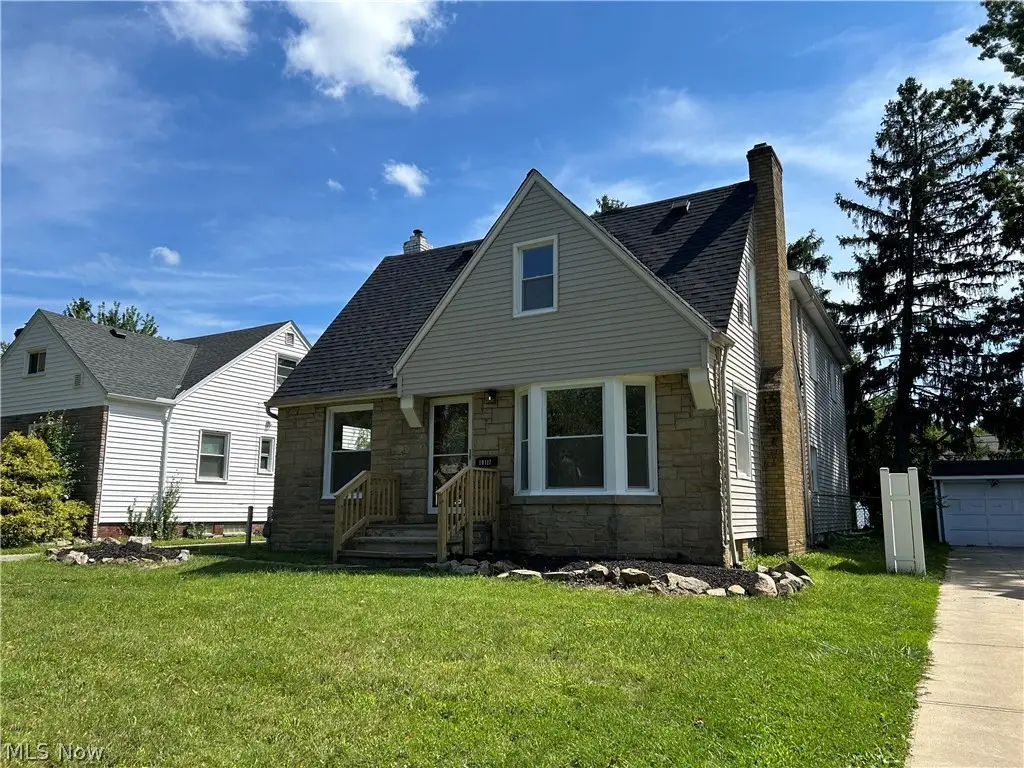 10117 Chesterfield Drive, Parma Heights, OH 44130 - #1