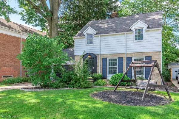 3290 Wooster Road, Rocky River, OH 44116