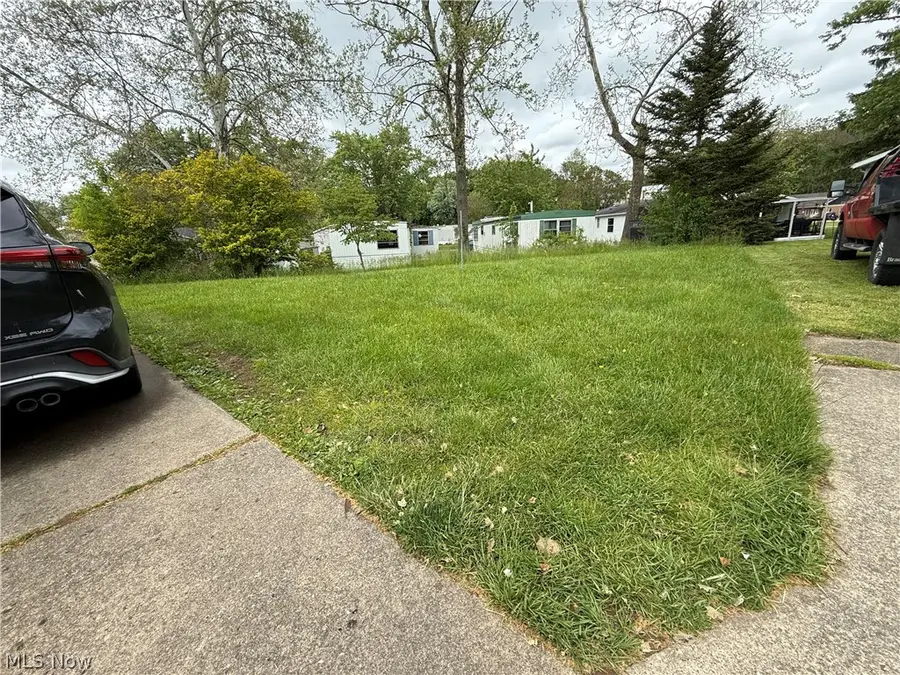 200 Driftwood Se Drive, New Philadelphia, OH 44663 - #3