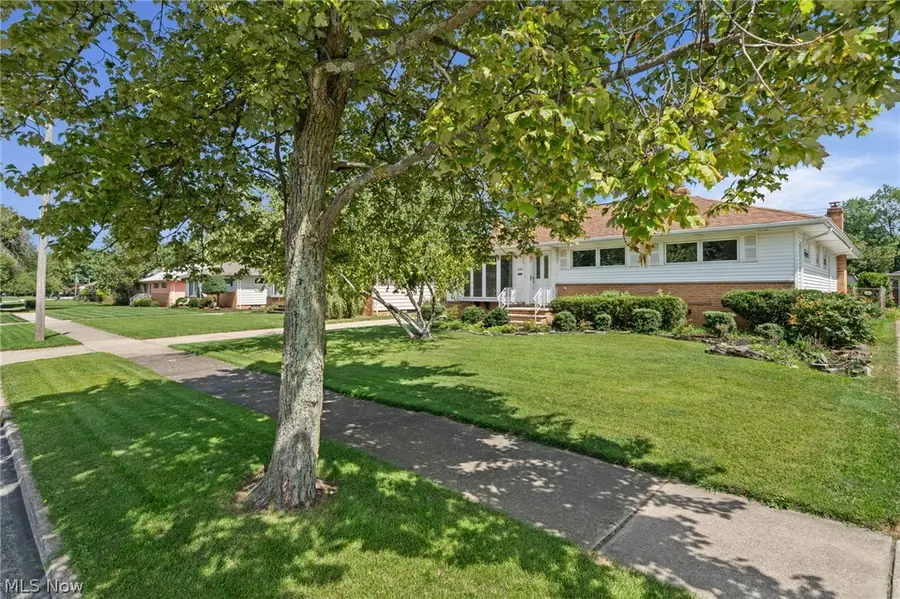 7227 Oakwood Road, Parma, OH 44130 - #2