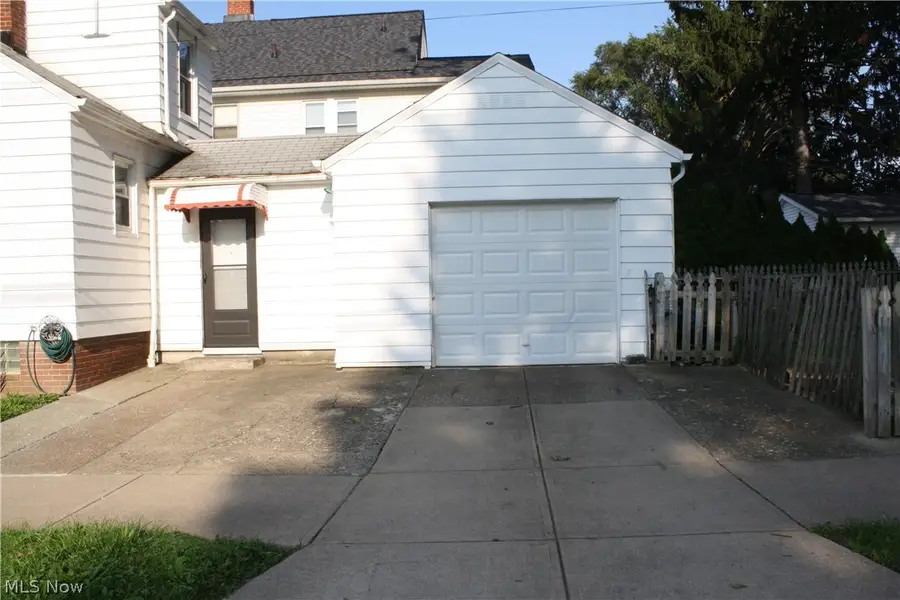 5315 Vandalia Avenue, Cleveland, OH 44144 - #2