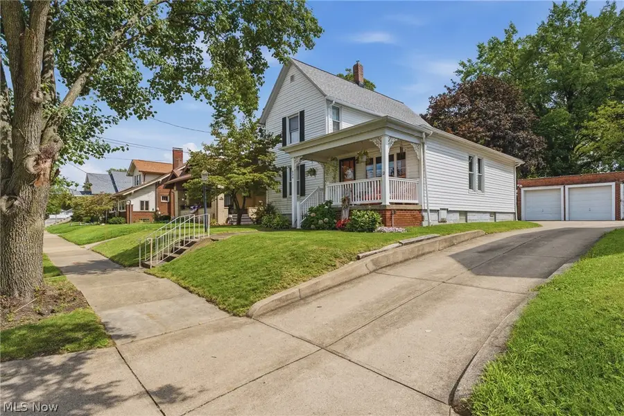 834 8th Ne Street, Massillon, OH 44646 - #3