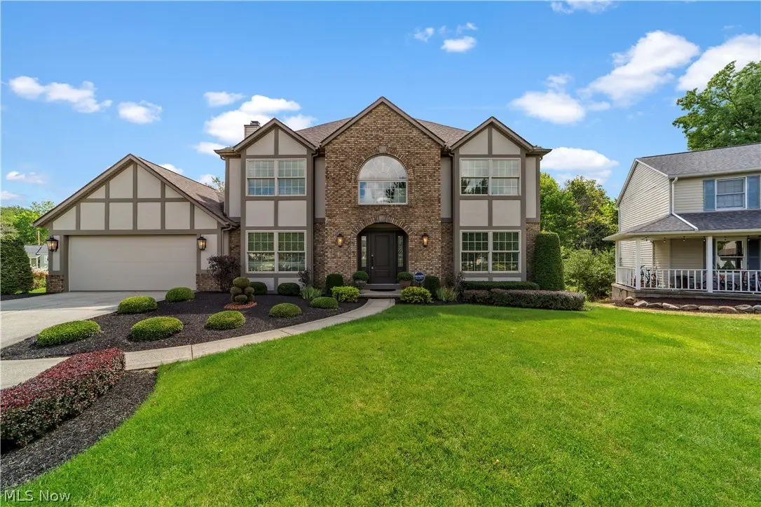 10187 Versailles Drive, Strongsville, OH 44136 - #1
