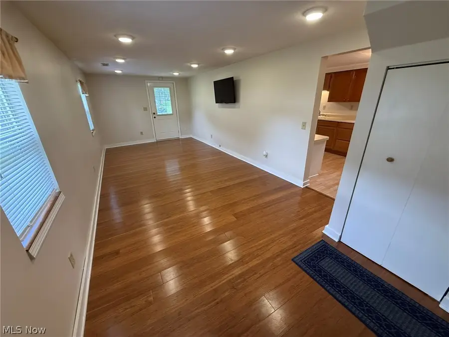 156 Barnhill Ne Road, New Philadelphia, OH 44663 - #3
