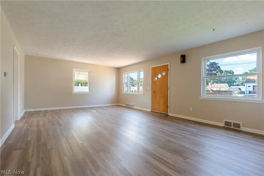 3045 Bayer Circle, Massillon, OH 44646 - #3