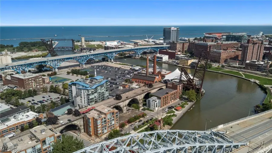 1237 Washington Avenue #402, Cleveland, OH 44113 - #3