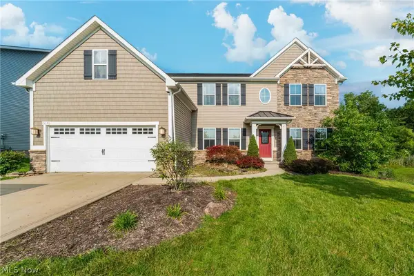5570 W Long Ridge Drive, Seven Hills, OH 44131