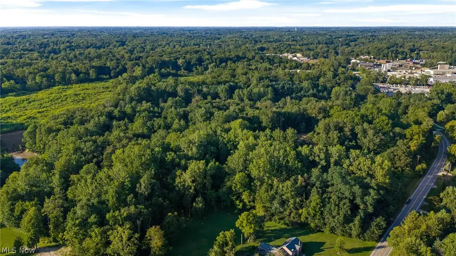 410 Columbia Road, Valley City, OH 44280 - #3