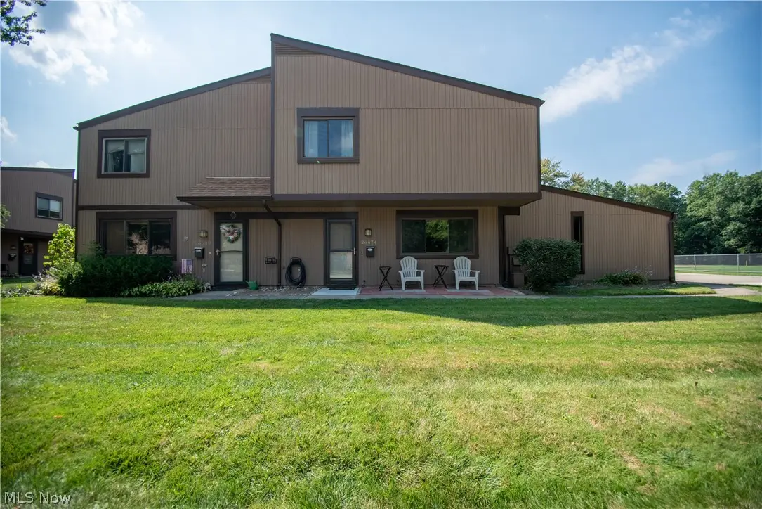 26674 Lake Of The Falls Boulevard, Olmsted Falls, OH 44138 - #1