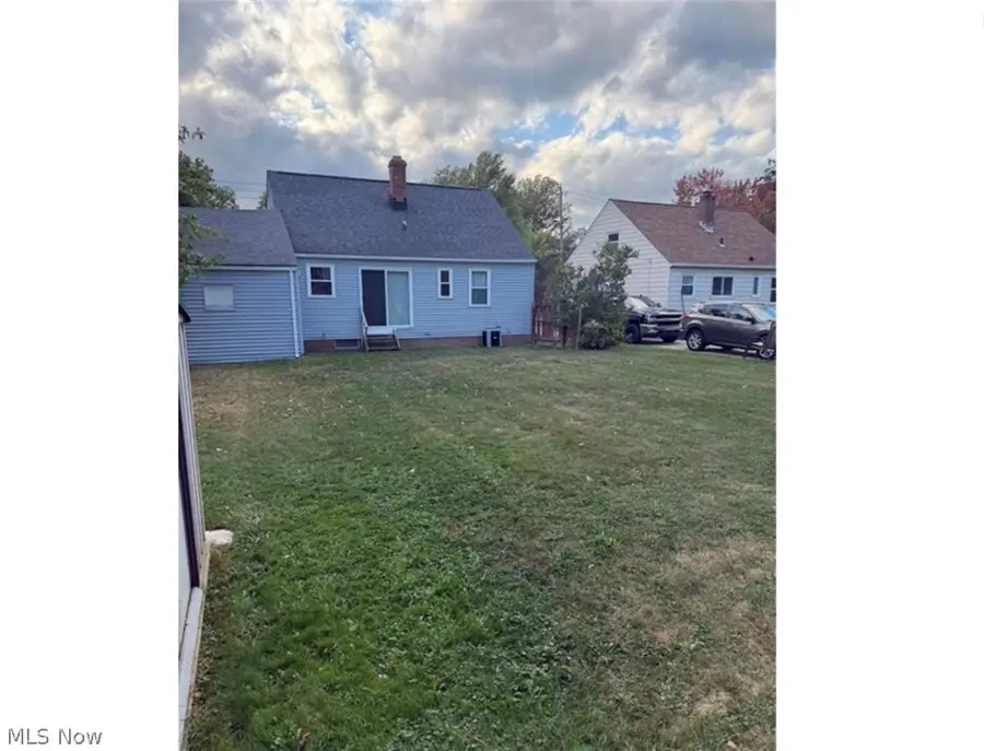 1719 E 300th Street, Wickliffe, OH 44092 - #2