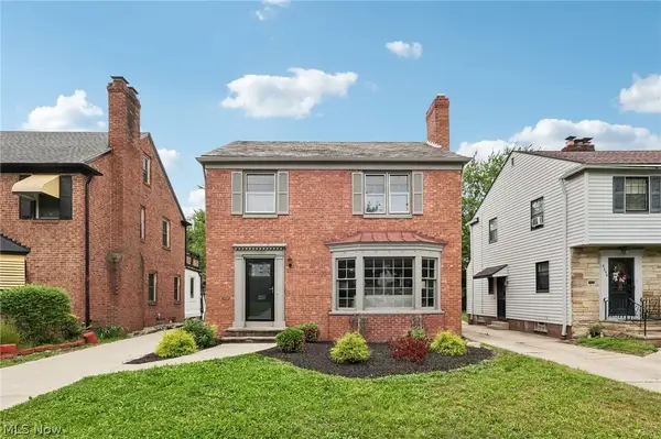3698 Strandhill Road, Shaker Heights, OH 44122
