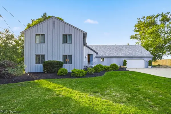 37725 Lake Shore Boulevard, Eastlake, OH 44095
