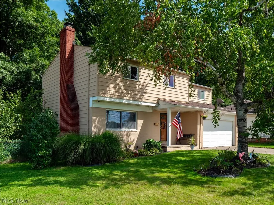 6377 W 54th Street, Parma, OH 44129 - #2
