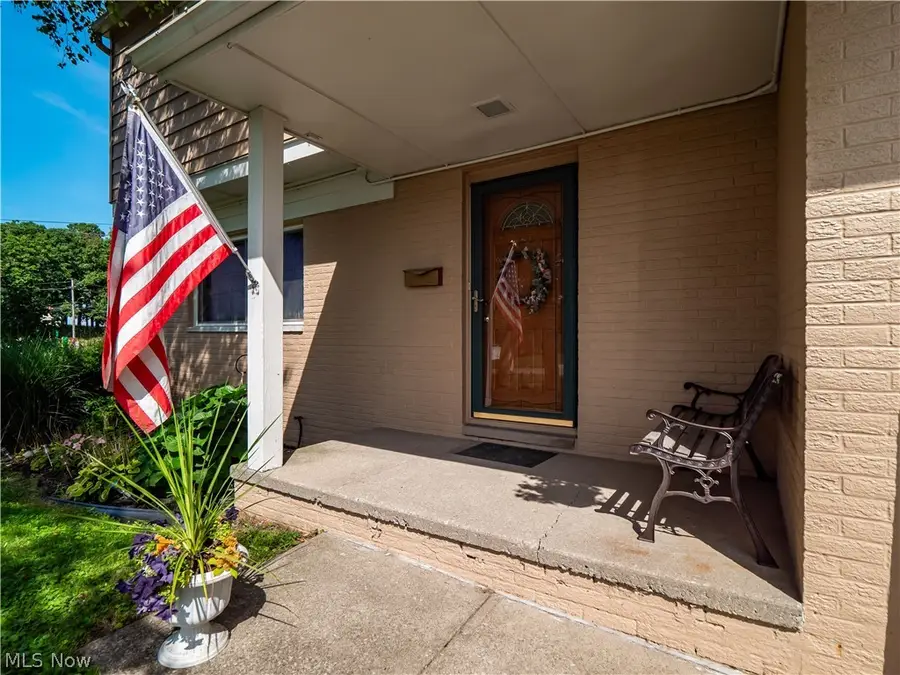 6377 W 54th Street, Parma, OH 44129 - #3