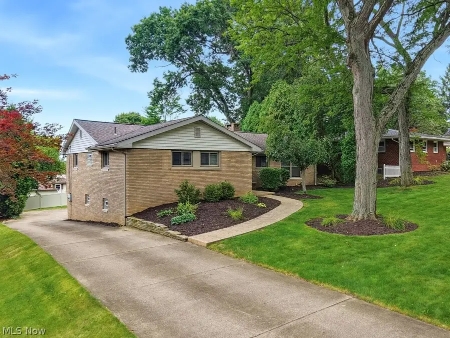 729 Crestwood Avenue, Wadsworth, OH 44281 - #2