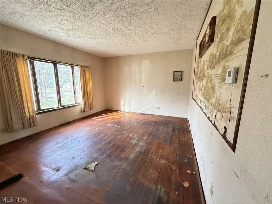 116 5th Avenue, Chardon, OH 44024 - #3