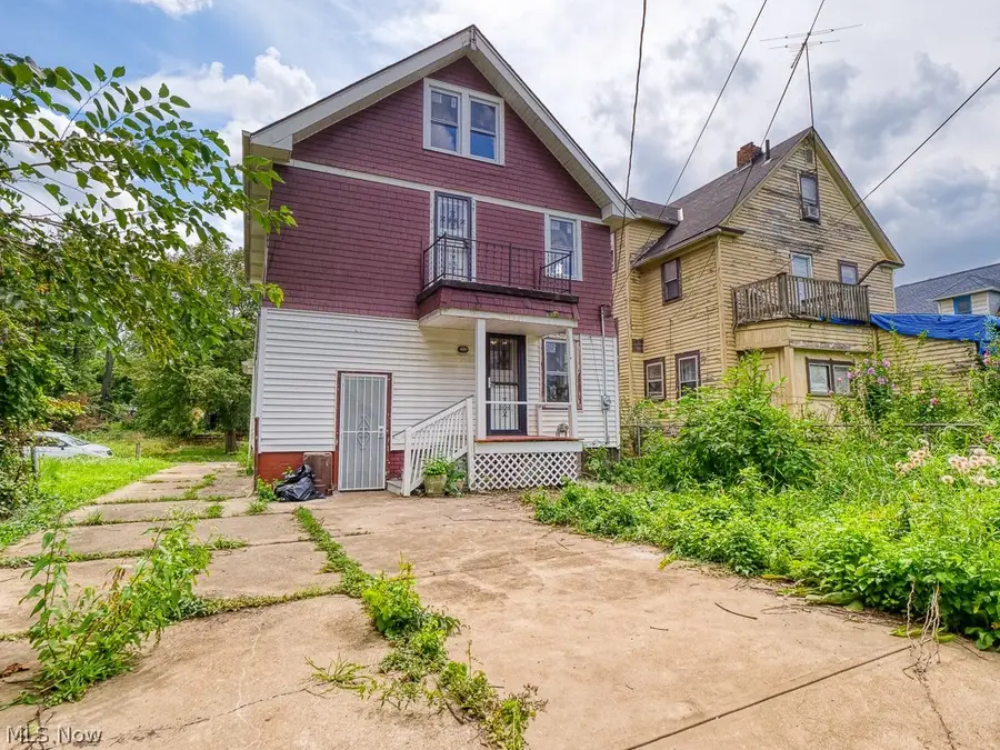 13511 Beaumont Avenue, East Cleveland, OH 44112 - #3