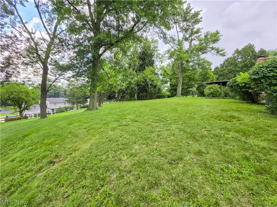 1815 Glenmont Nw Drive, Canton, OH 44708 - #3