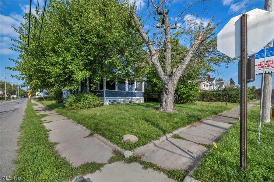4316 E 128th Street, Cleveland, OH 44105 - #3