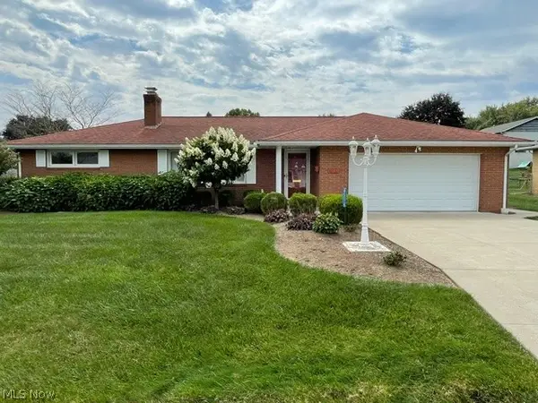 4514 8th Nw Street, Canton, OH 44708