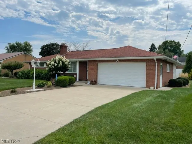 4514 8th Nw Street, Canton, OH 44708 - #3