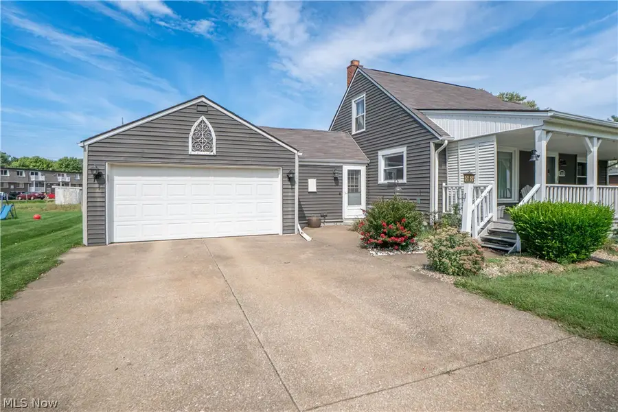2125 41st Ne Street, Canton, OH 44705 - #2