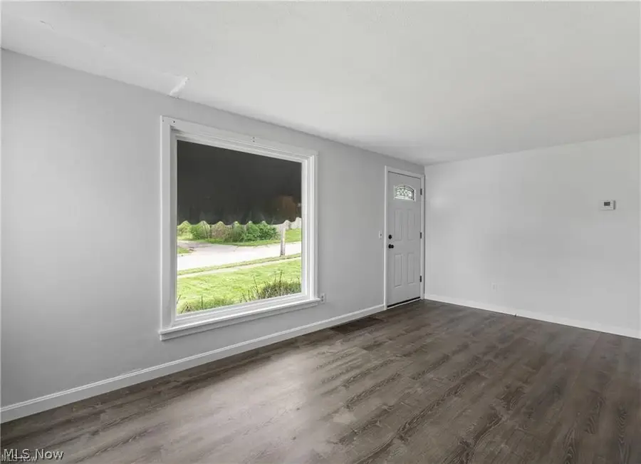 1514 37th Nw Street, Canton, OH 44709 - #3