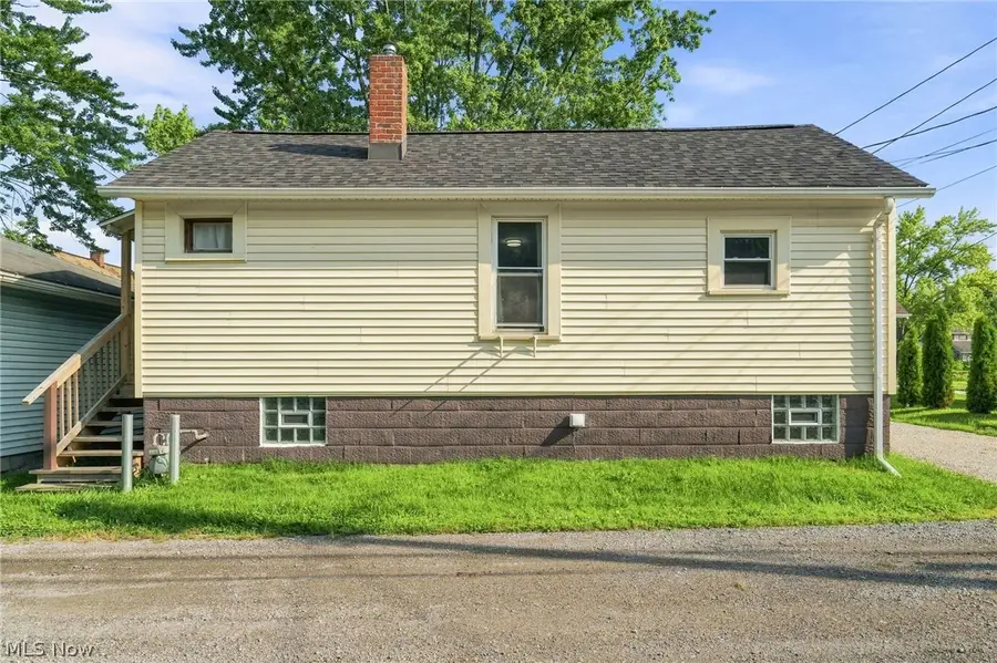 376 E 1/2 Ohio Avenue, Sebring, OH 44672 - #3