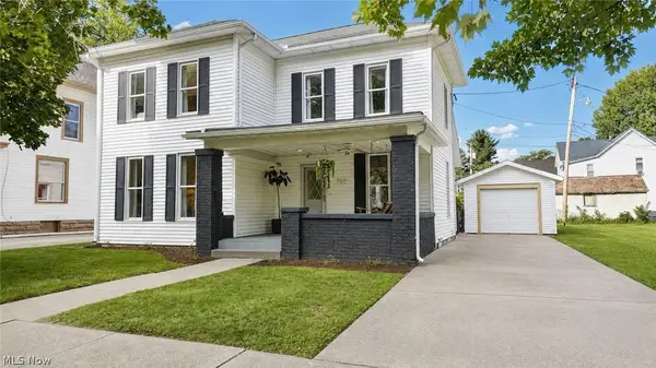 705 N Walnut Street, Dover, OH 44622