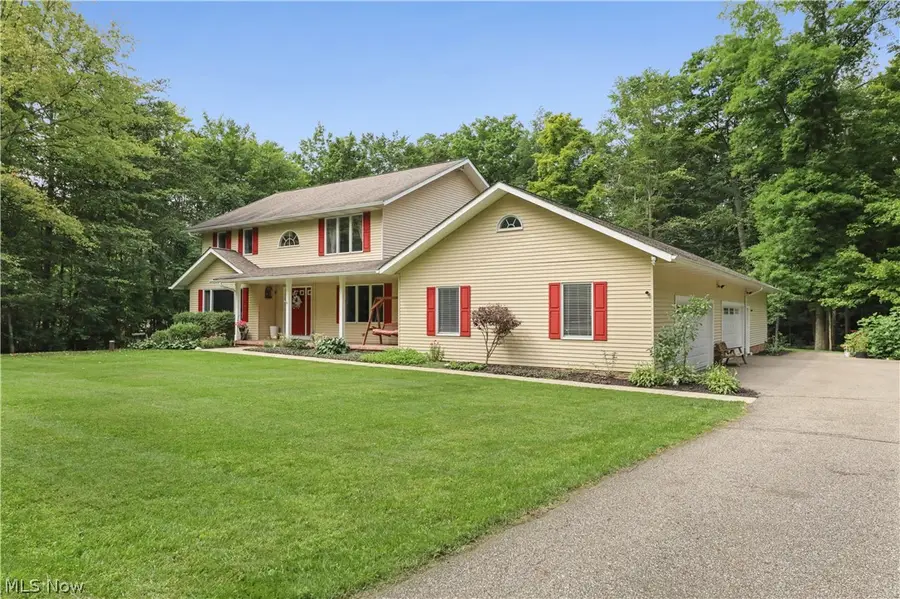 8212 Timber Trail, Chagrin Falls, OH 44023 - #3