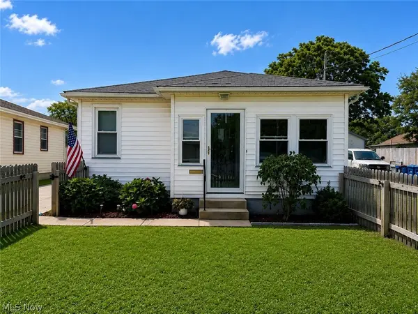 512 Maplewood Avenue, Struthers, OH 44471