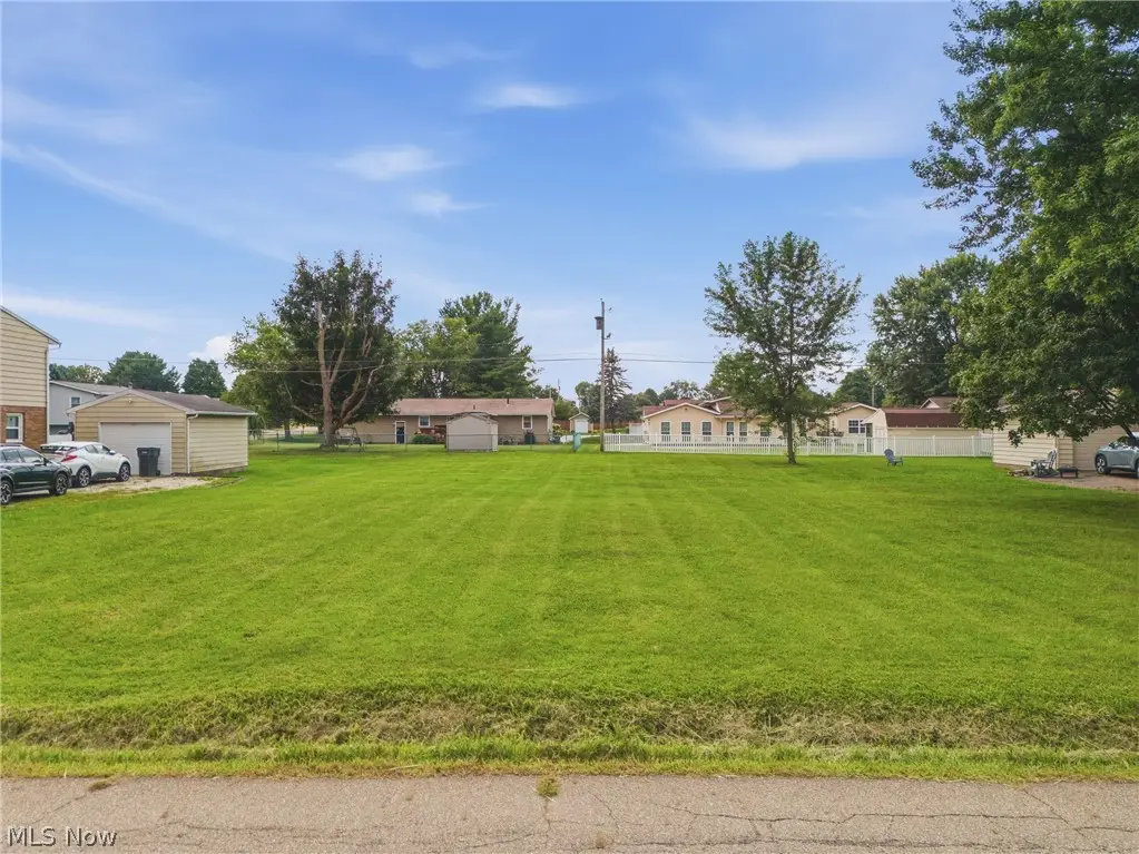Boettler Ne Street, Canton, OH 44721 - #1