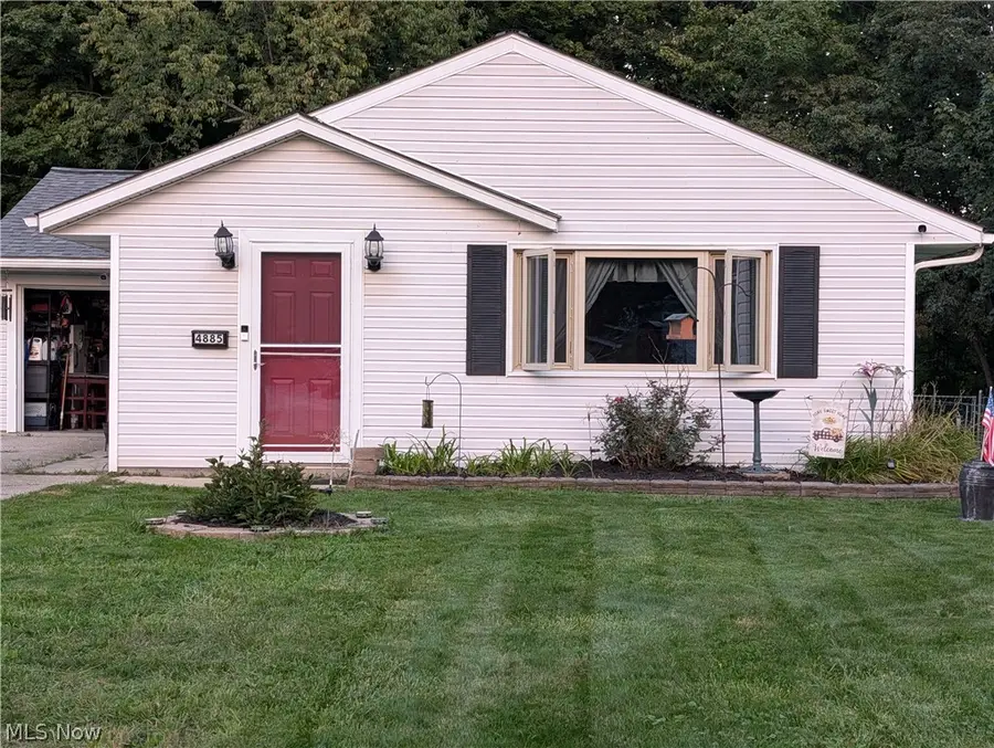 4885 Robinwood Drive, Mentor, OH 44060 - #2