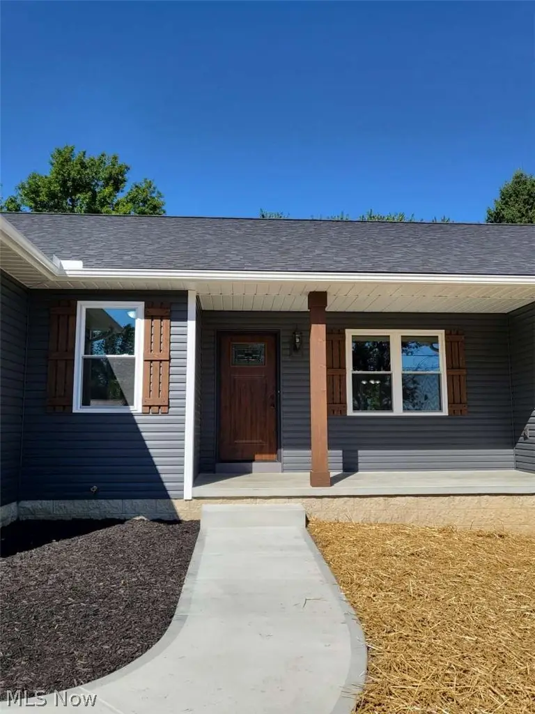 1175 Cyril Sw Avenue, Massillon, OH 44647 - #3