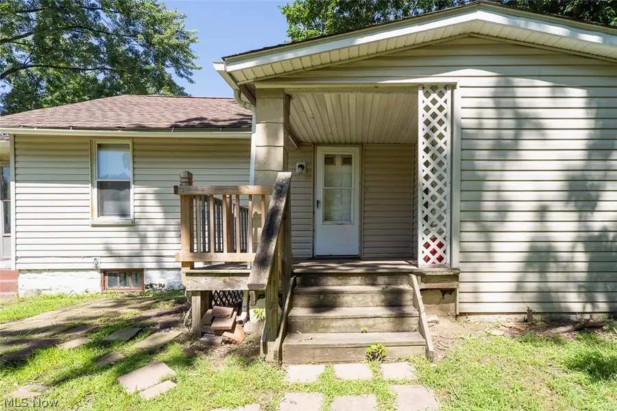 2157 18th Sw Street, Akron, OH 44314 - #3
