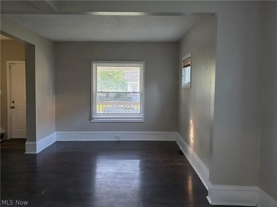 12423 Phillips Avenue, Cleveland, OH 44108 - #3