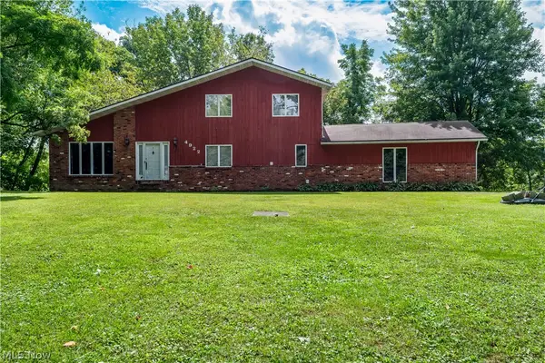 4922 S Ridge E Road, Geneva, OH 44041
