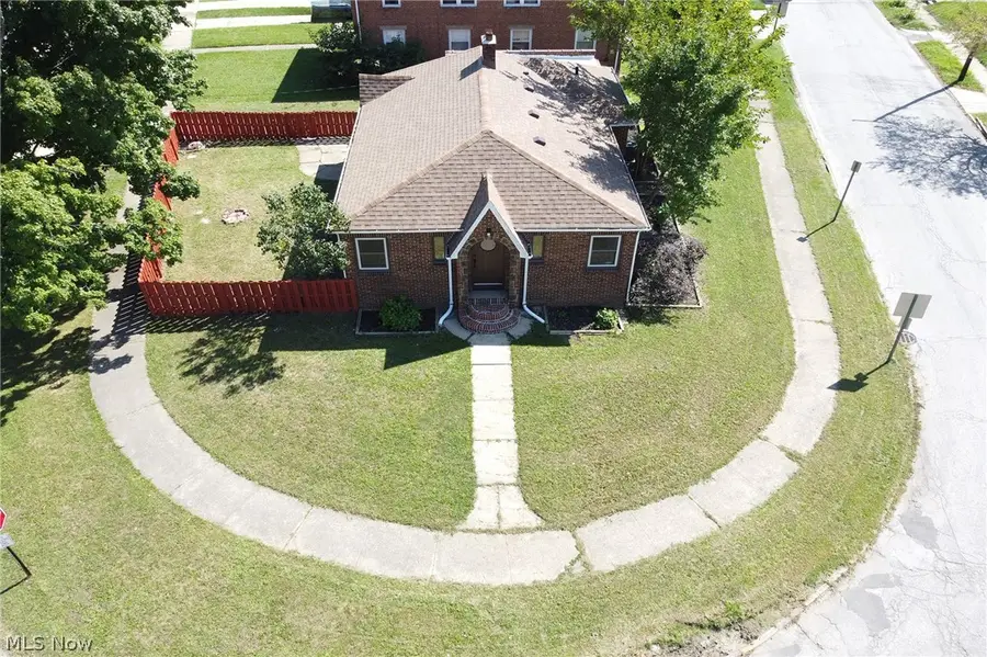 3300 W 131st Street, Cleveland, OH 44111 - #2