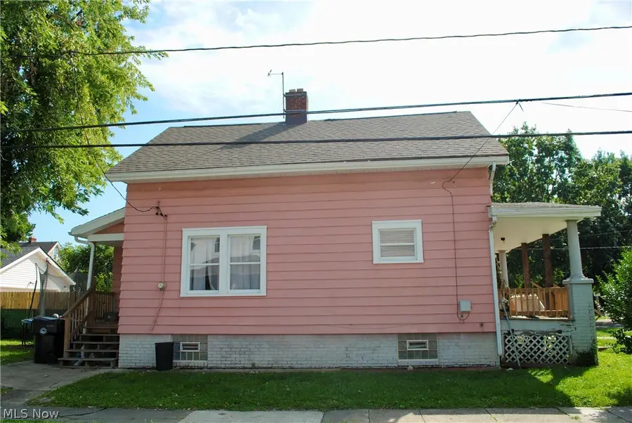 2712 Hood Avenue, Cleveland, OH 44109 - #2