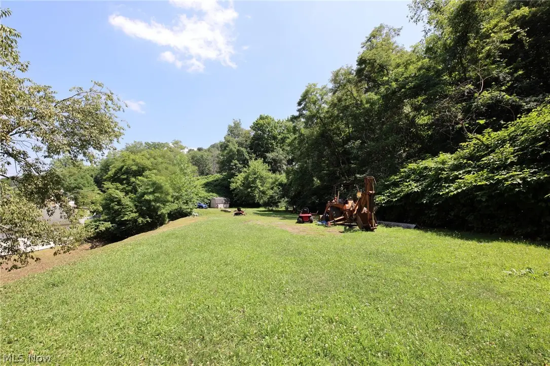000 First Street Extension And Indiana Avenue, Chester, WV 26034 - #1