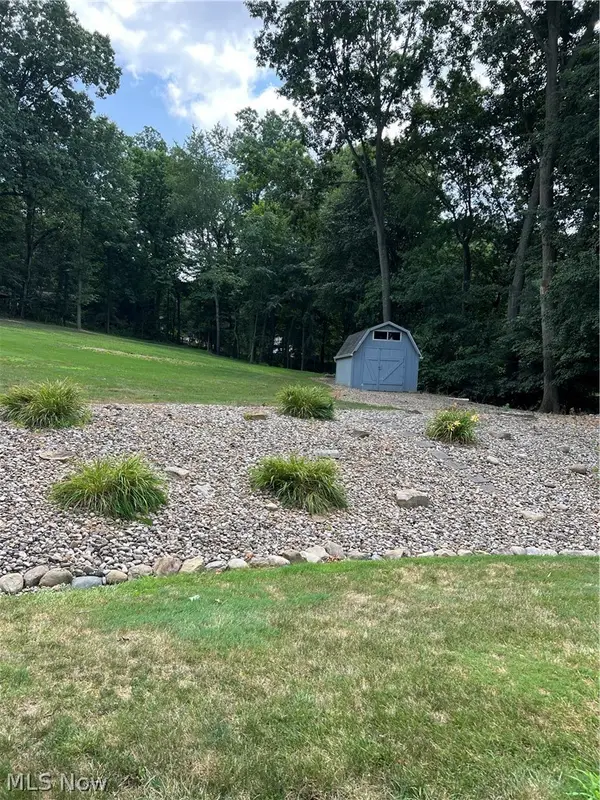 Crestview Drive, Dover, OH 44622